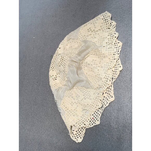 Vintage Handmade Lace & Silk Bonnet - For the Fancy Headed Women - Picture 12 of 13